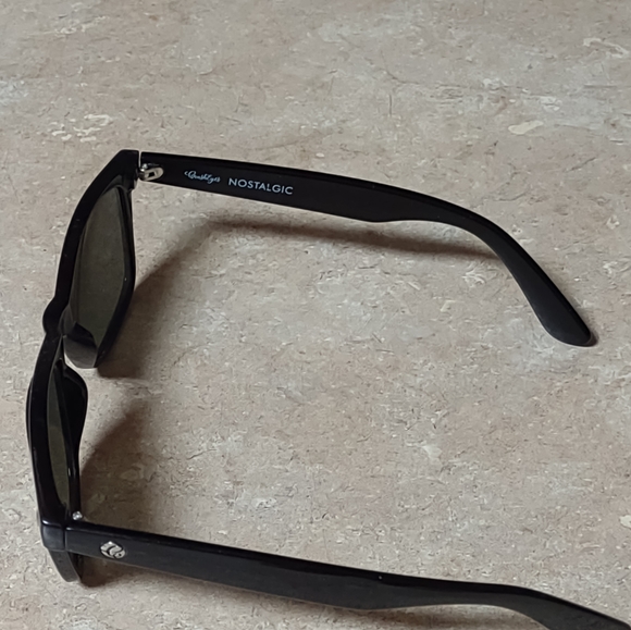 Crusheyes NOLSTALGIC you are beautifully made sunglasses - Picture 4 of 6